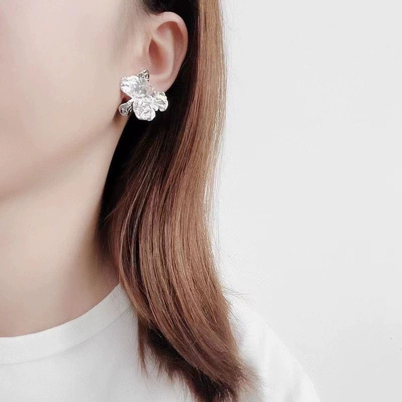 JuJumoose Metallic Petal Earrings