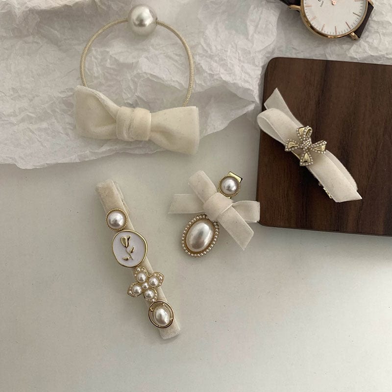 JuJumoose Milky white bowknot velvet small fragrance pearl hair clip