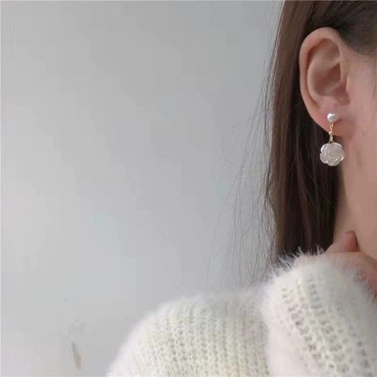 JuJumoose Silver Needle Camellia Earrings