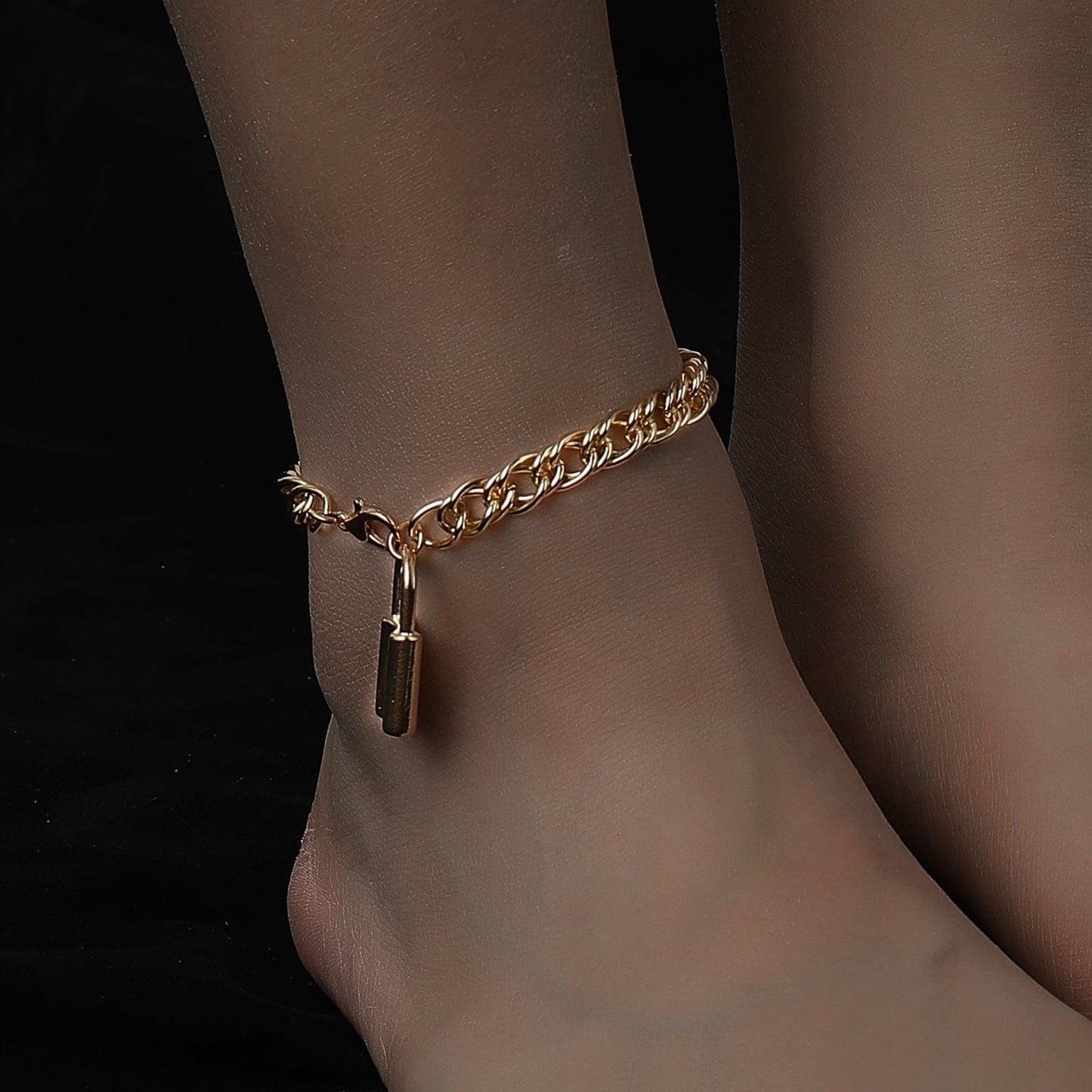 JuJumoose Retro geometric lock pendant anklets