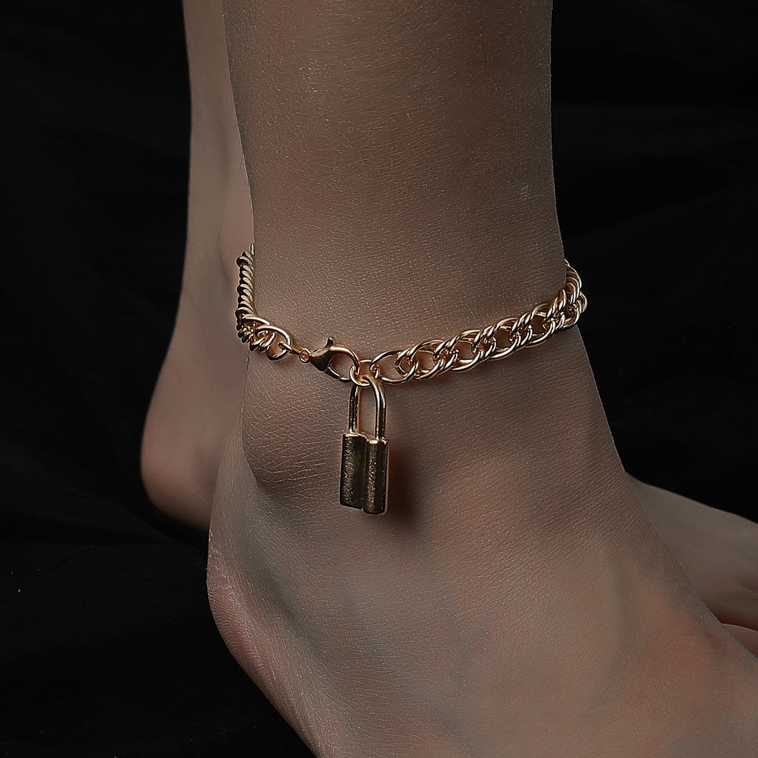 JuJumoose Retro geometric lock pendant anklets