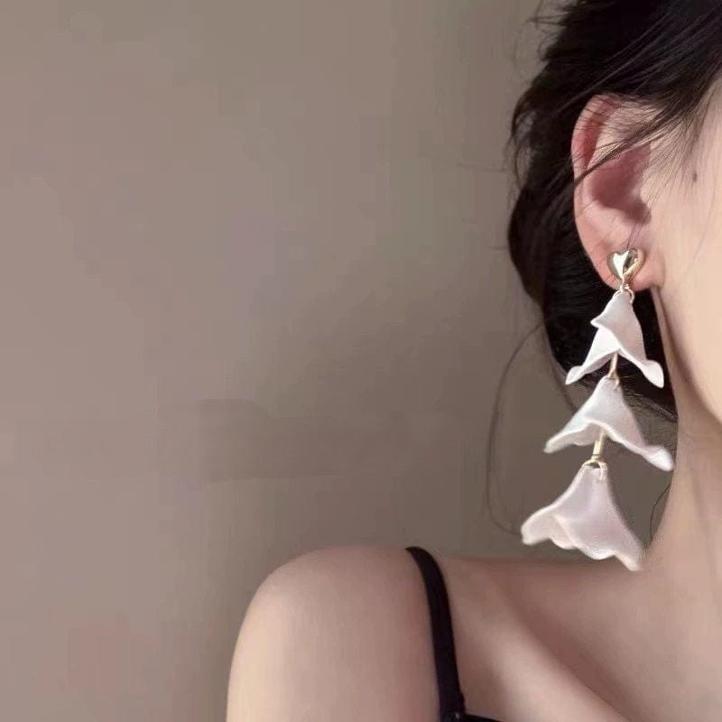 JuJumoose French-Inspired White Petal Vintage Earrings