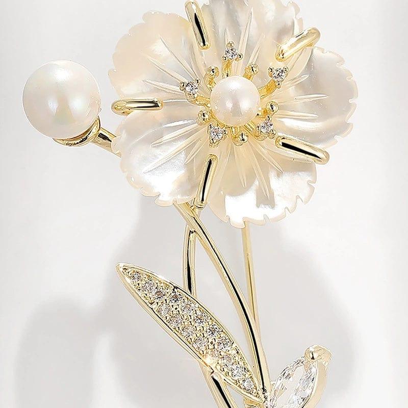 JuJumoose 14K Gold-Plated Fashionable Natural Seashell Camellia Brooch