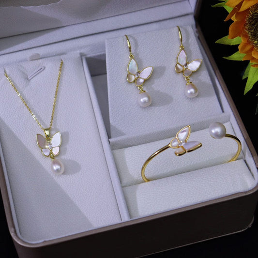 JuJumoose Gold-Plated Pearl Jewelry Set